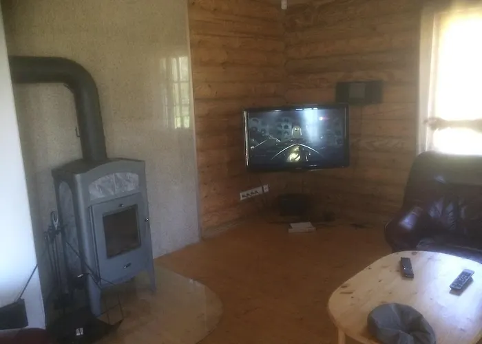 فندق Aasa Puhkemaja *